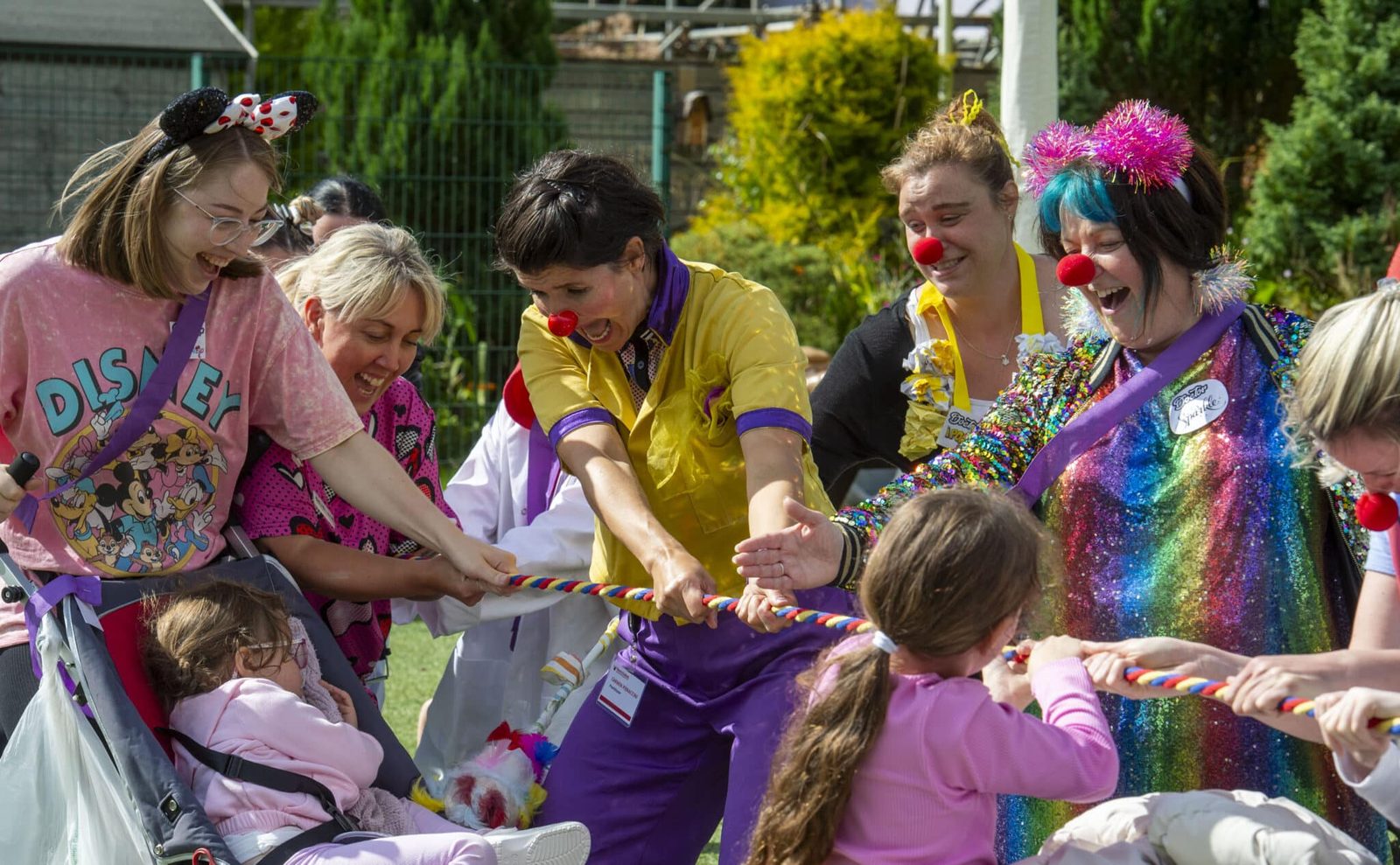CHAS hold Olympic celebrations for the Clowndoctors event photo