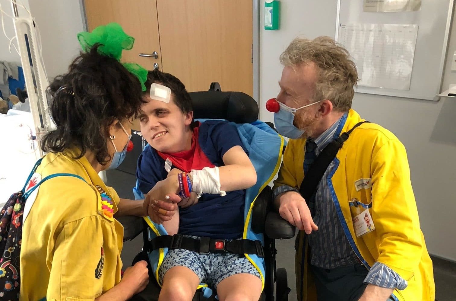 Hearts & Minds receive an amazing £21,605 from the People's Postcode Trust